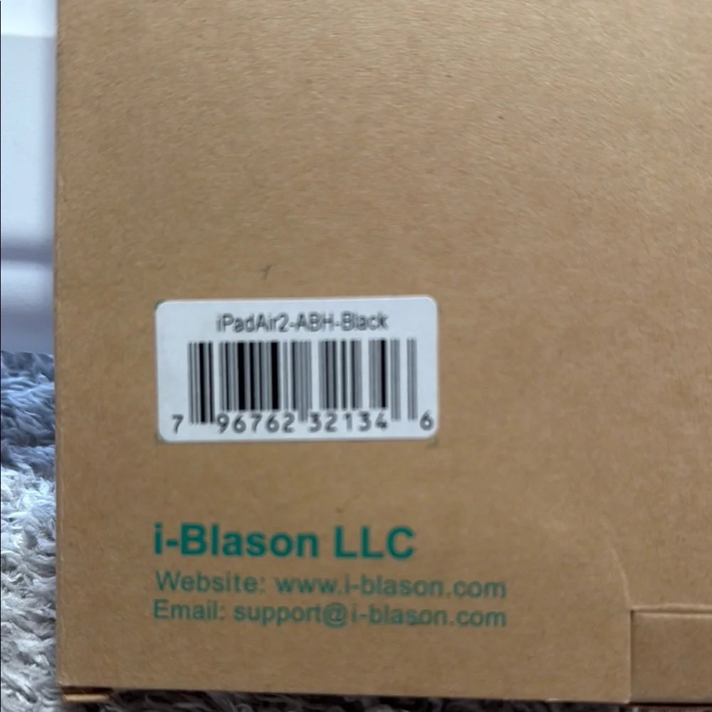 i-Blason New in box Black IPad Air2 protective case with Green & Brown Packaging